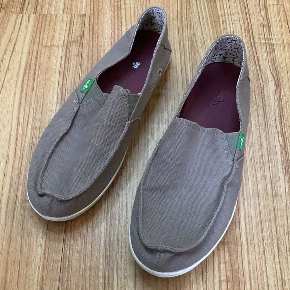COPY - Sanuk Loafers NWOT